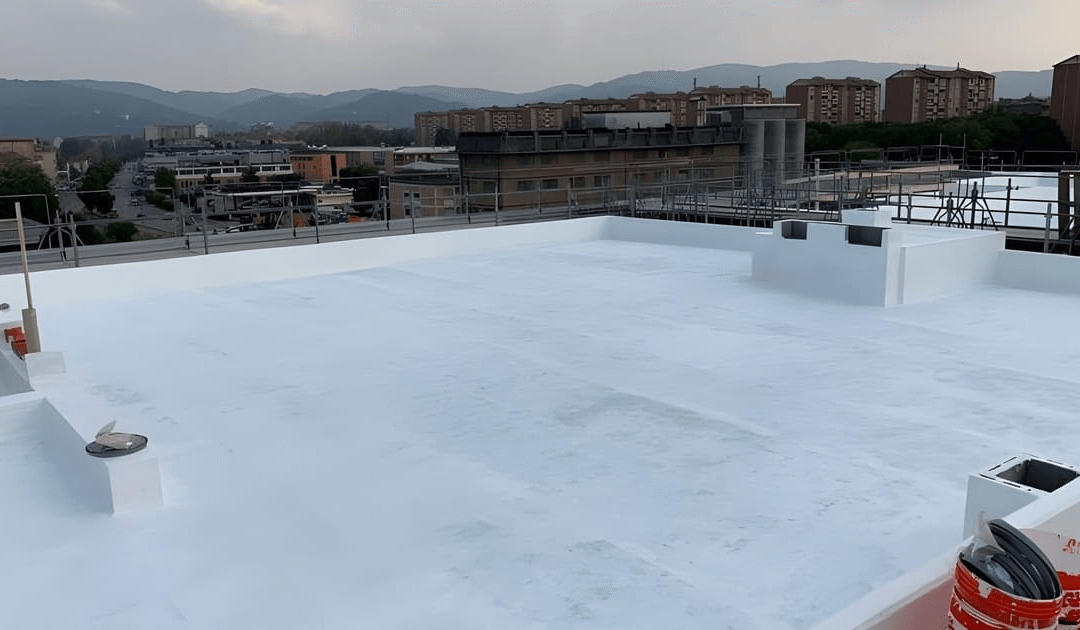 What to do in case of water seepage from the roof